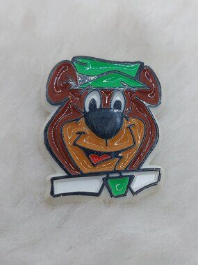 Vintage 70s Hanna-Barbera Yogi Bear collectible Plastic Brooch,